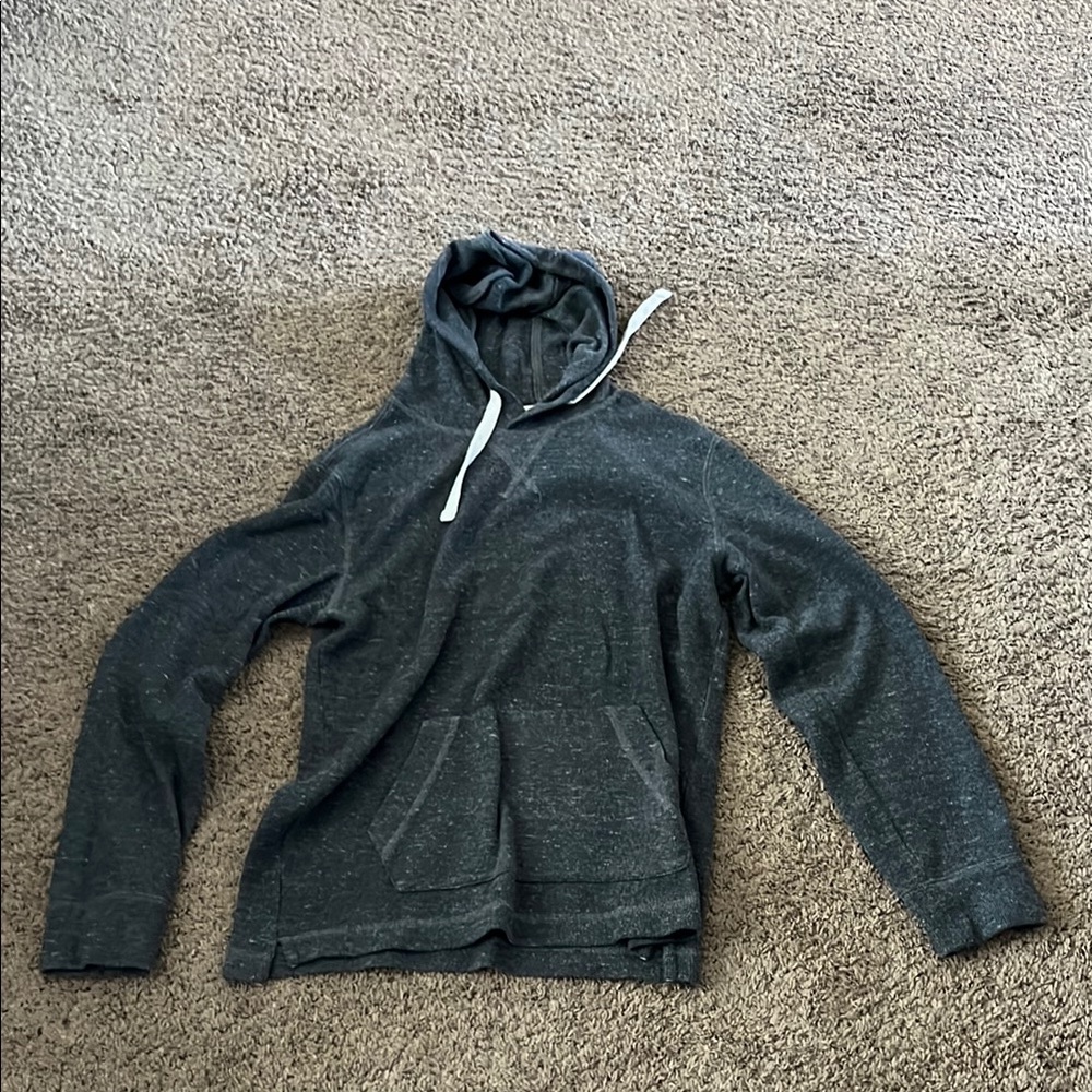 Men’s George sweatshirt size small